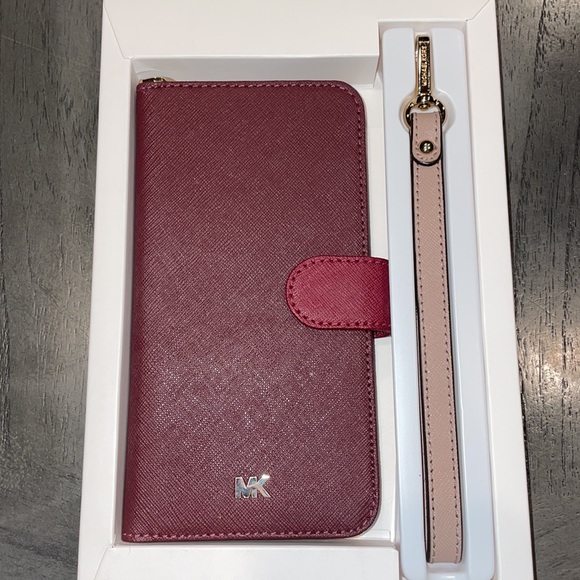Michael Kors portfolio phone case - Picture 2 of 5